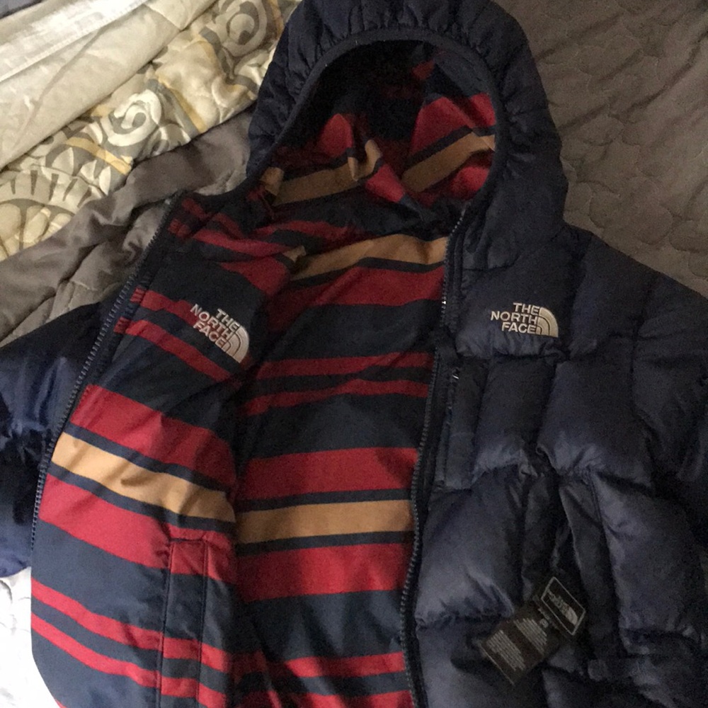 Reversible boys size 5 puffer jacket